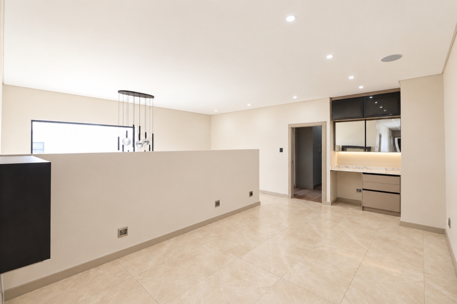 6 Bedroom Property for Sale in Midstream Estate Gauteng
