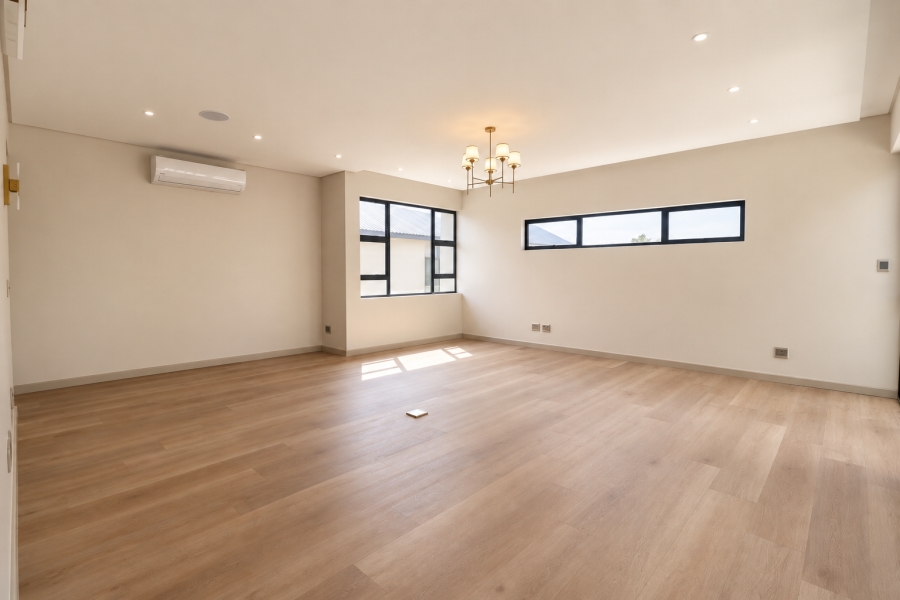 6 Bedroom Property for Sale in Midstream Estate Gauteng