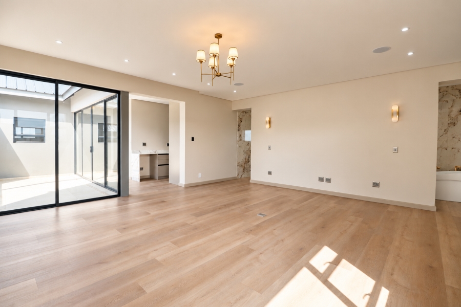 6 Bedroom Property for Sale in Midstream Estate Gauteng