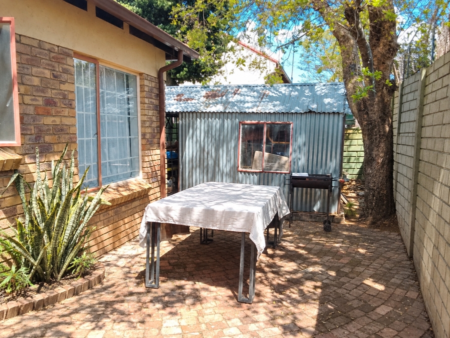 3 Bedroom Property for Sale in Rietfontein Gauteng