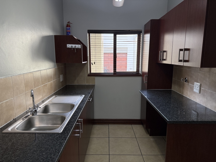 To Let 3 Bedroom Property for Rent in Heritage Hill Gauteng