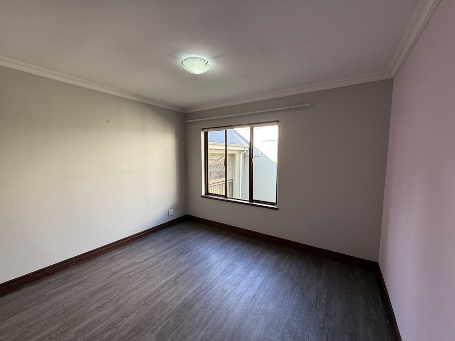 To Let 3 Bedroom Property for Rent in Heritage Hill Gauteng