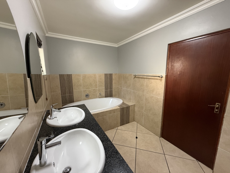 To Let 3 Bedroom Property for Rent in Heritage Hill Gauteng