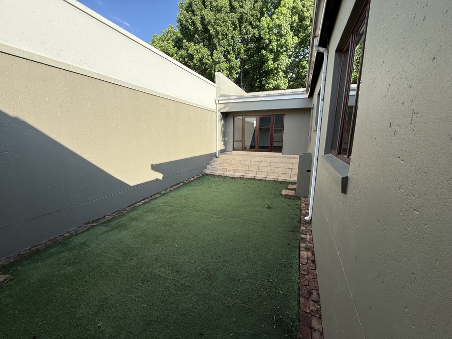 To Let 3 Bedroom Property for Rent in Heritage Hill Gauteng