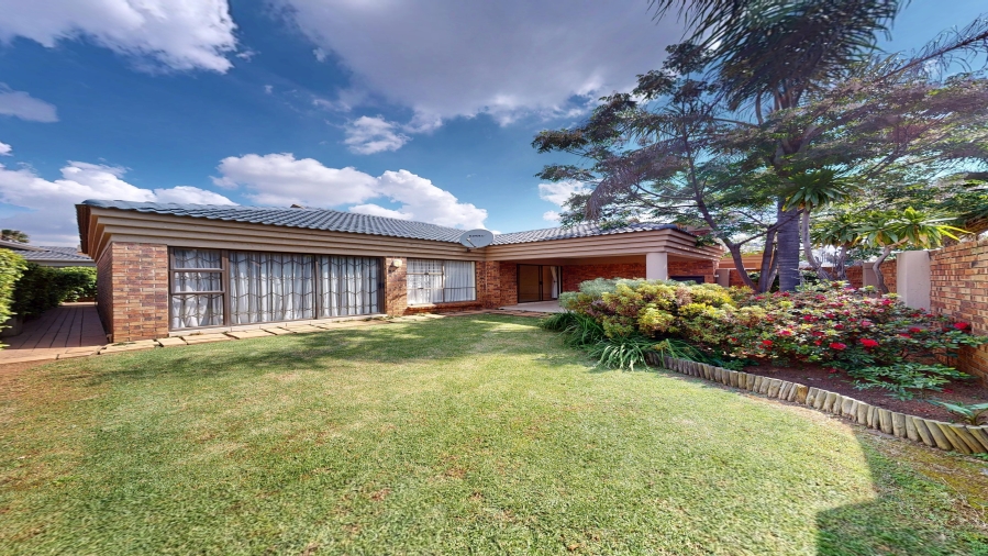 3 Bedroom Property for Sale in Beyers Park Gauteng