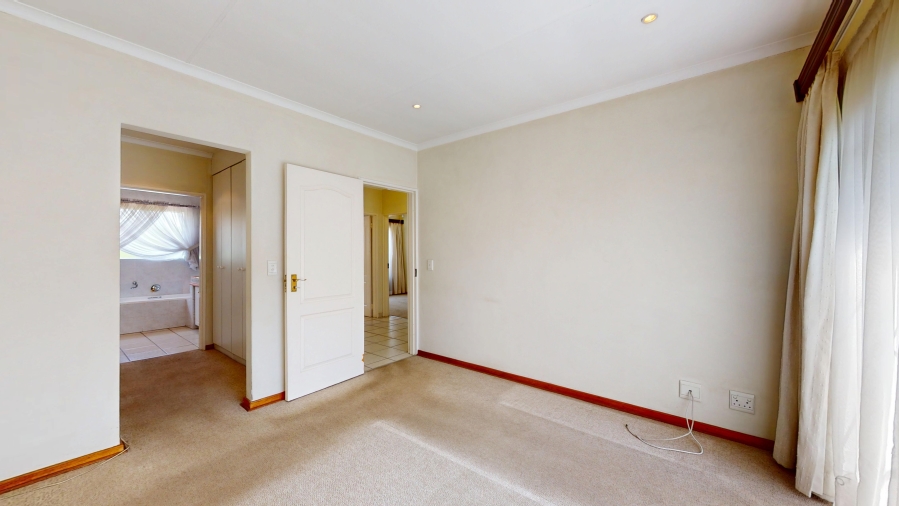 3 Bedroom Property for Sale in Beyers Park Gauteng