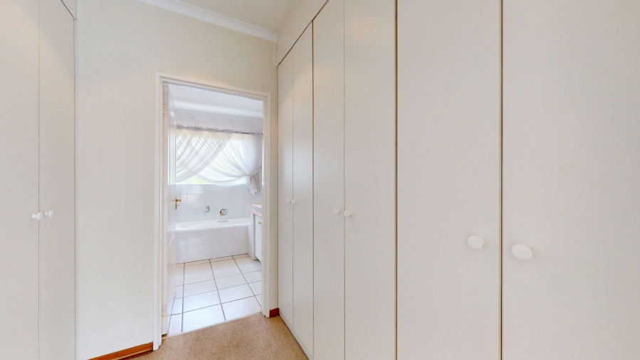 3 Bedroom Property for Sale in Beyers Park Gauteng