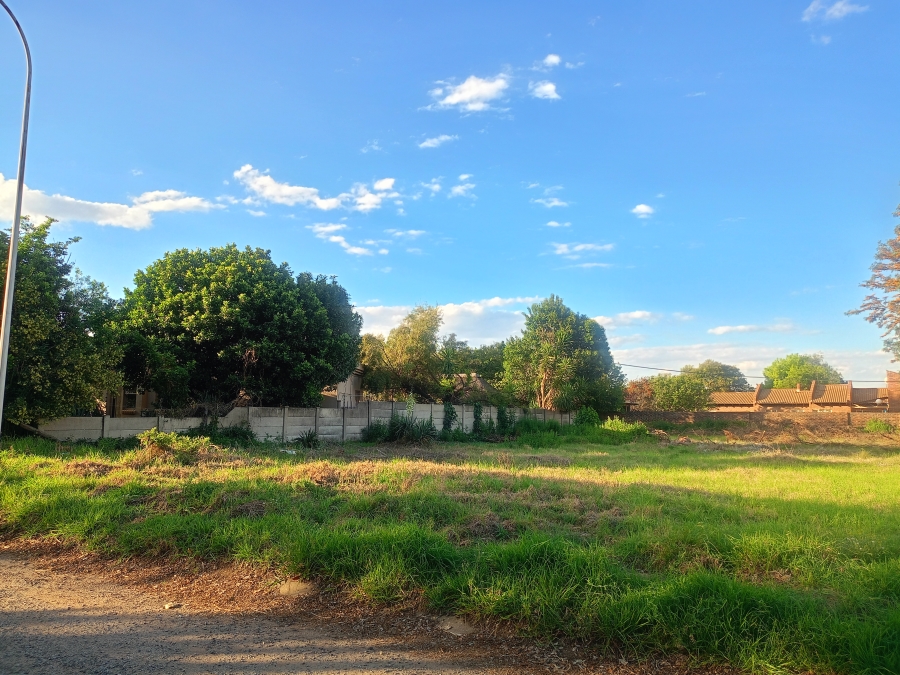 0 Bedroom Property for Sale in Falcon Ridge Gauteng