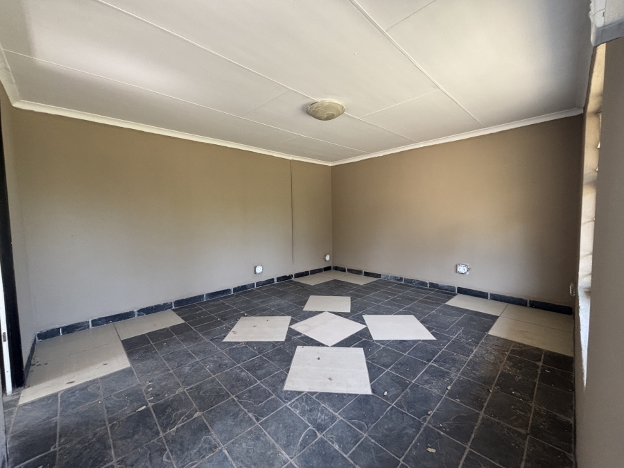 3 Bedroom Property for Sale in Marister Gauteng