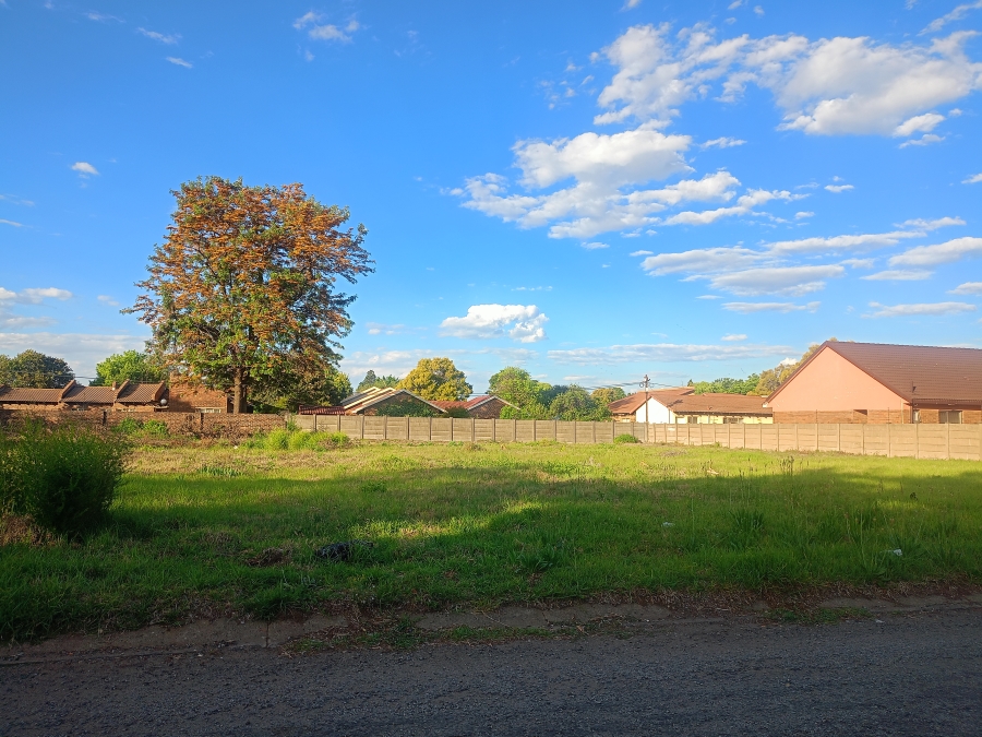 0 Bedroom Property for Sale in Falcon Ridge Gauteng
