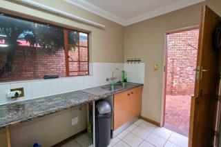 3 Bedroom Property for Sale in Magalieskruin Gauteng