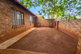 3 Bedroom Property for Sale in Magalieskruin Gauteng
