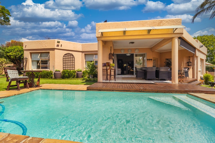 3 Bedroom Property for Sale in Faerie Glen Gauteng
