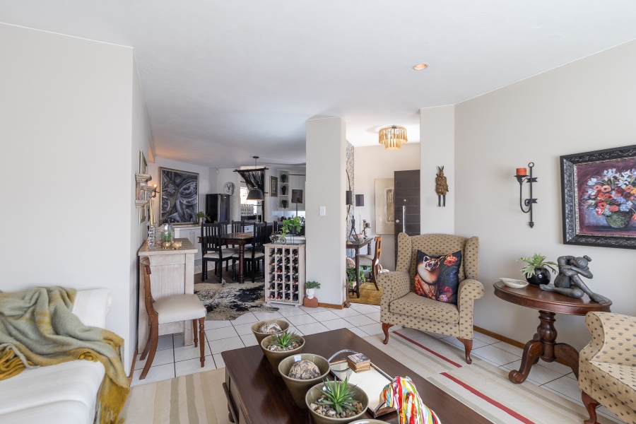 3 Bedroom Property for Sale in Faerie Glen Gauteng