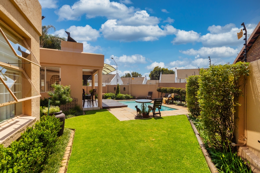 3 Bedroom Property for Sale in Faerie Glen Gauteng