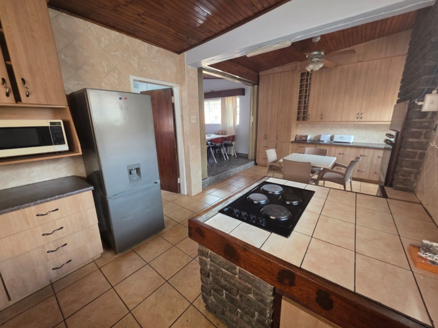 5 Bedroom Property for Sale in Sinoville Gauteng