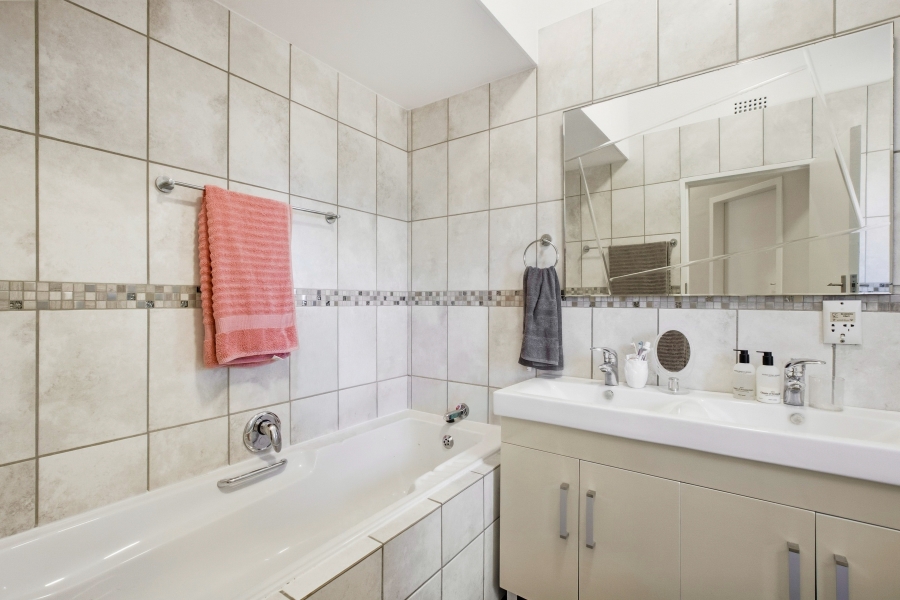 3 Bedroom Property for Sale in Bryanston Gauteng