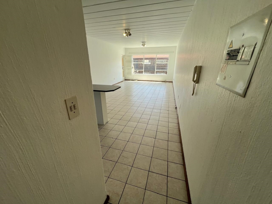 2 Bedroom Property for Sale in New Redruth Gauteng
