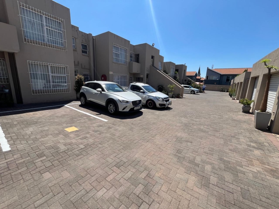 2 Bedroom Property for Sale in New Redruth Gauteng