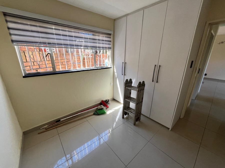 3 Bedroom Property for Sale in Bassonia Gauteng