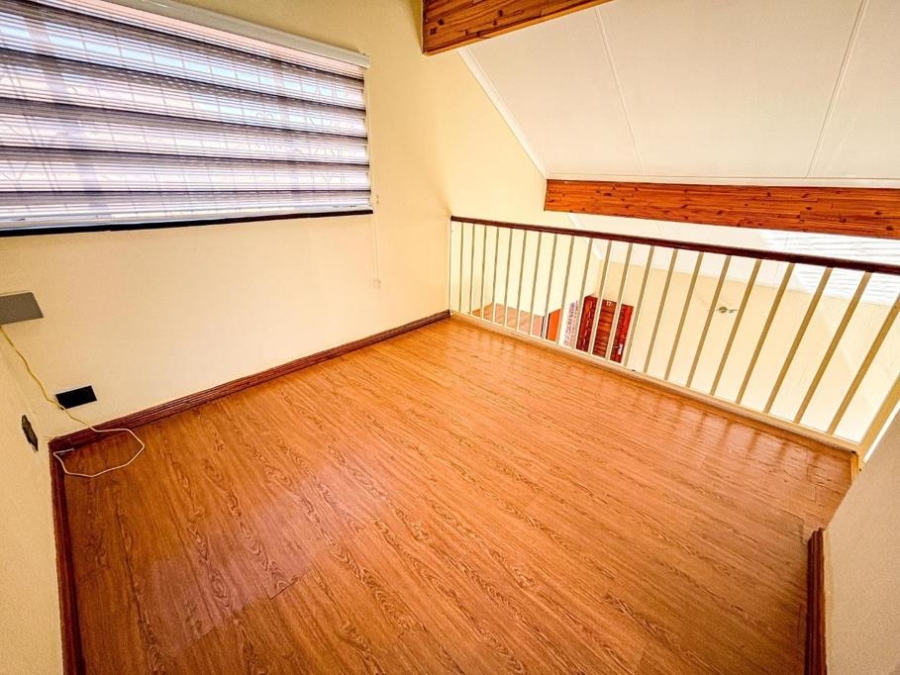3 Bedroom Property for Sale in Bassonia Gauteng