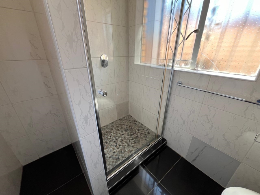 3 Bedroom Property for Sale in Bassonia Gauteng