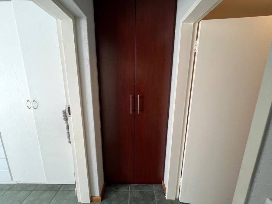 2 Bedroom Property for Sale in Bassonia Gauteng