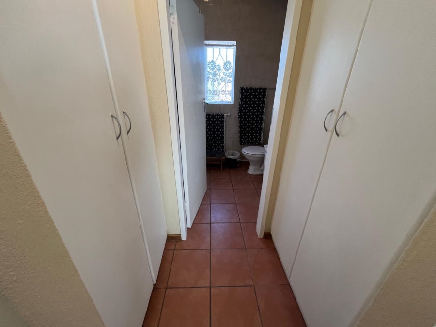 2 Bedroom Property for Sale in Bassonia Gauteng