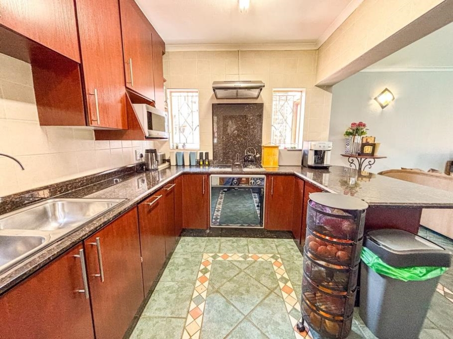 2 Bedroom Property for Sale in Bassonia Gauteng