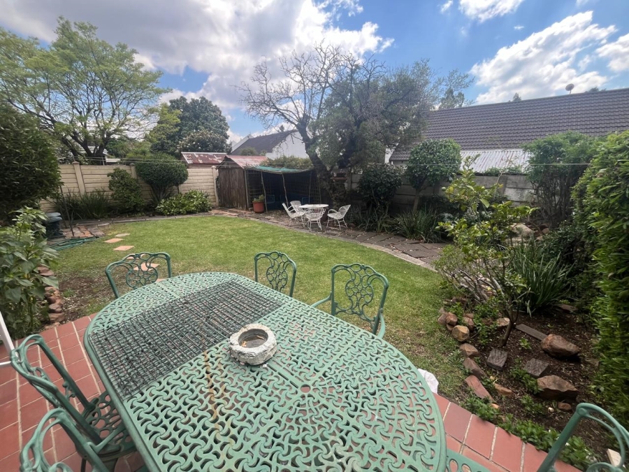 2 Bedroom Property for Sale in Albertsdal Gauteng