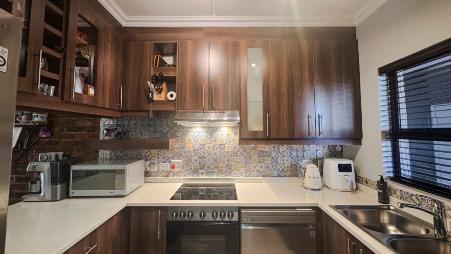 2 Bedroom Property for Sale in Edenburg Gauteng