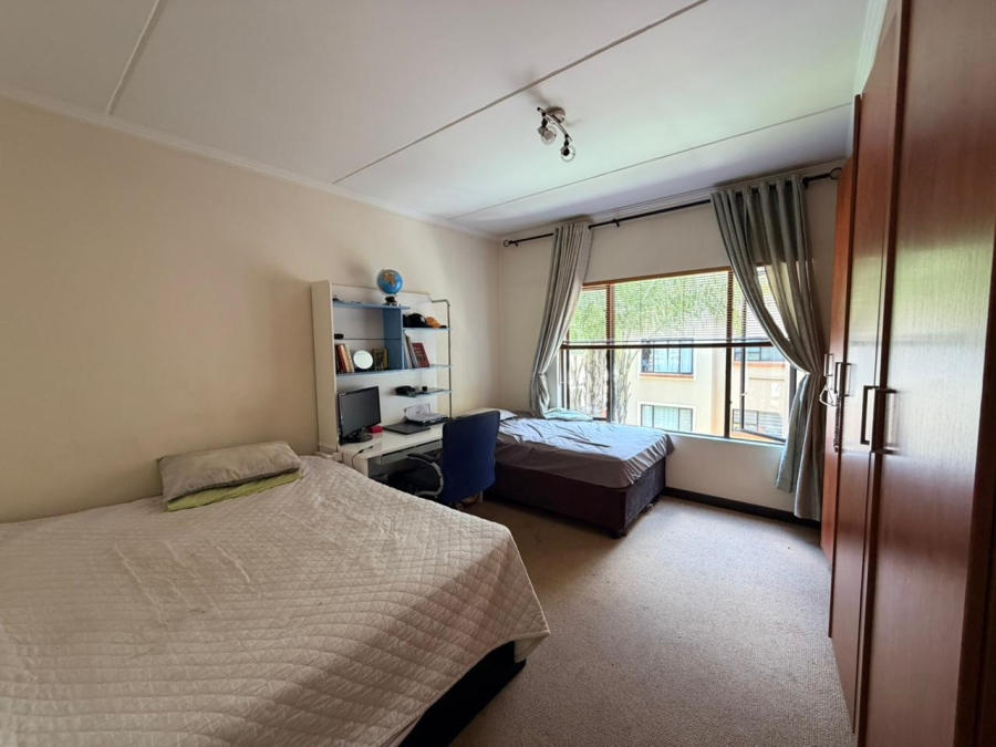 To Let 2 Bedroom Property for Rent in Sunninghill Gauteng