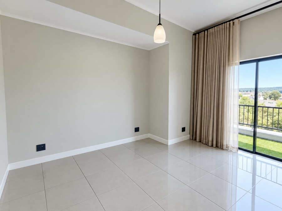 1 Bedroom Property for Sale in Waterfall Gauteng