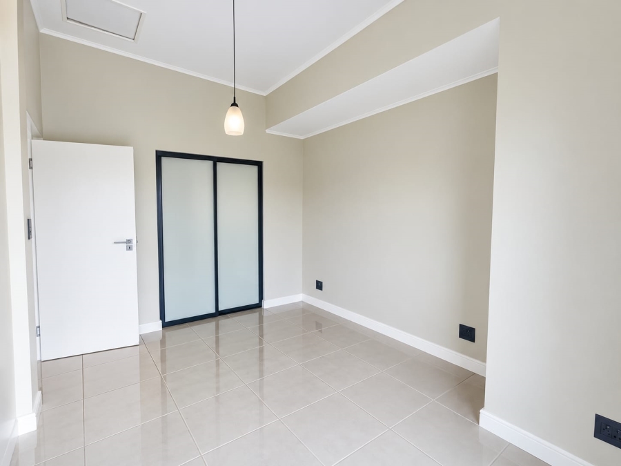 1 Bedroom Property for Sale in Waterfall Gauteng