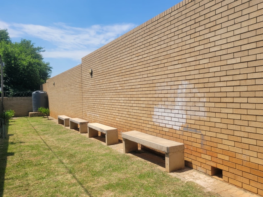 To Let 0 Bedroom Property for Rent in Fairland Gauteng