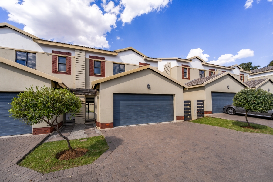 3 Bedroom Property for Sale in Equestria Gauteng