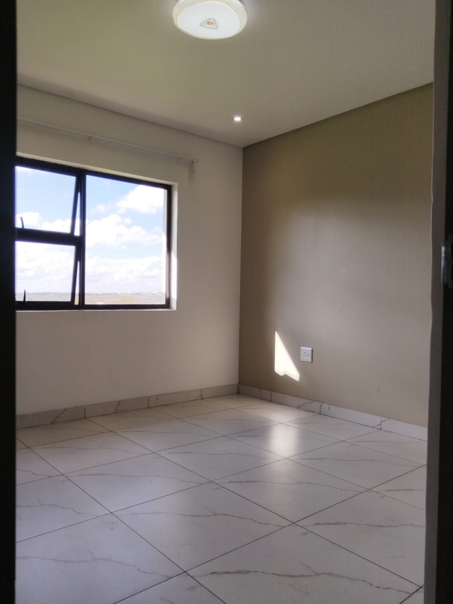 To Let 1 Bedroom Property for Rent in Noordwyk Gauteng
