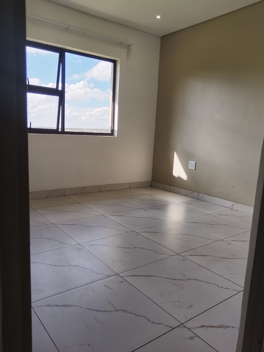To Let 1 Bedroom Property for Rent in Noordwyk Gauteng