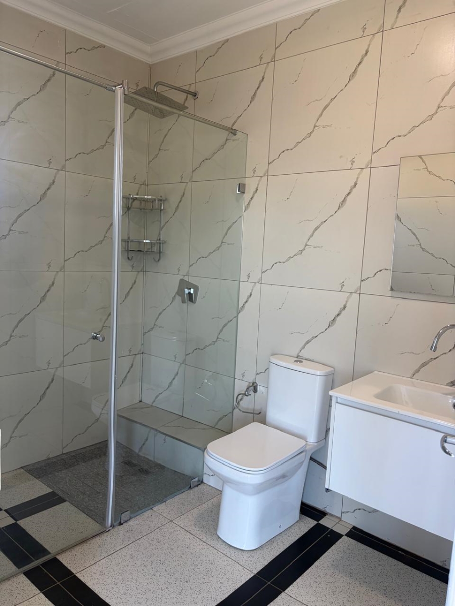 1 Bedroom Property for Sale in Noordwyk Gauteng