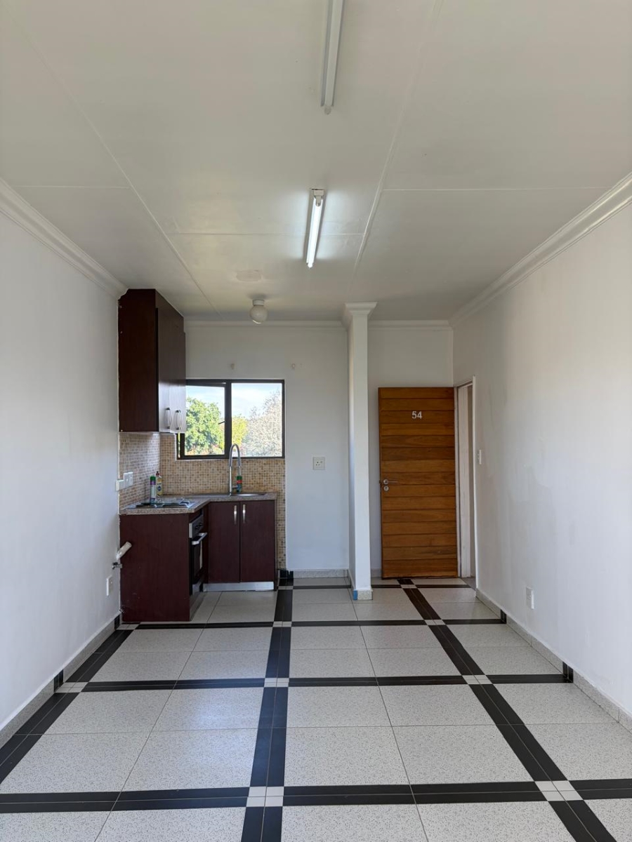1 Bedroom Property for Sale in Noordwyk Gauteng