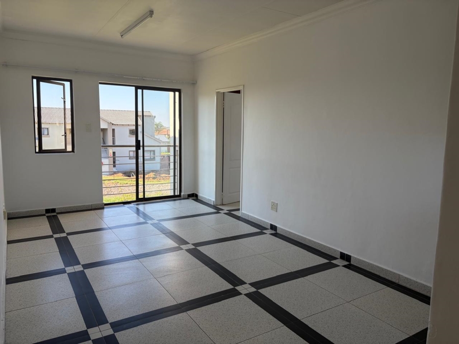 1 Bedroom Property for Sale in Noordwyk Gauteng