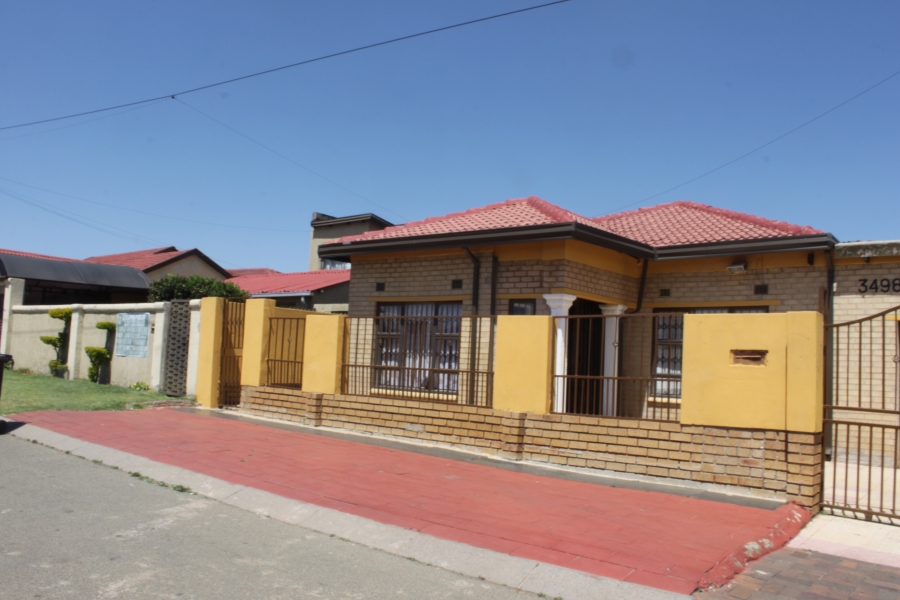2 Bedroom Property for Sale in Pimville Gauteng
