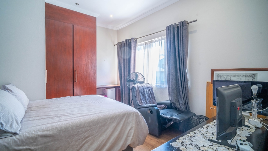 To Let 3 Bedroom Property for Rent in Stone River Estate Gauteng