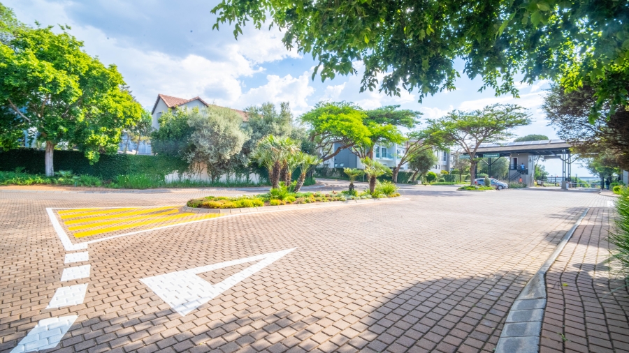 To Let 3 Bedroom Property for Rent in Stone River Estate Gauteng