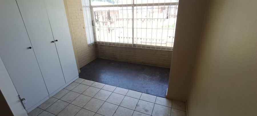 To Let 2 Bedroom Property for Rent in Rosettenville Gauteng