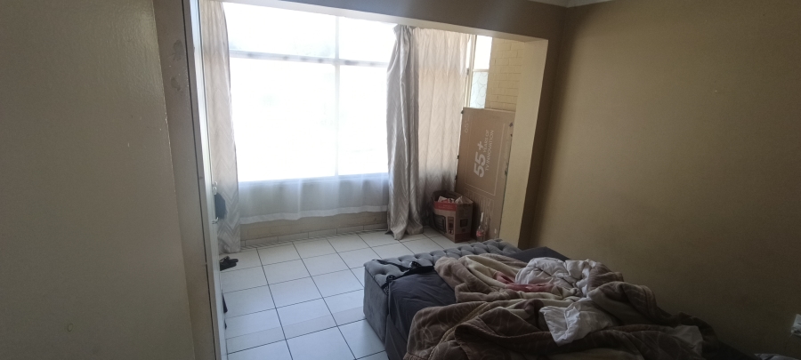 To Let 2 Bedroom Property for Rent in Rosettenville Gauteng