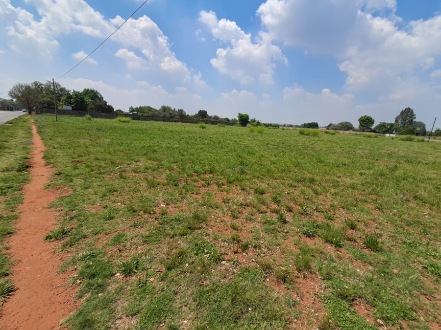 To Let Commercial Property for Rent in Kookrus Gauteng