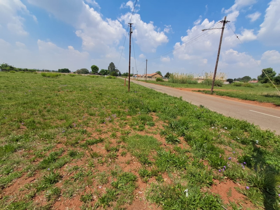 To Let Commercial Property for Rent in Kookrus Gauteng