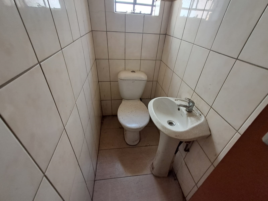 To Let Commercial Property for Rent in Duncanville Gauteng