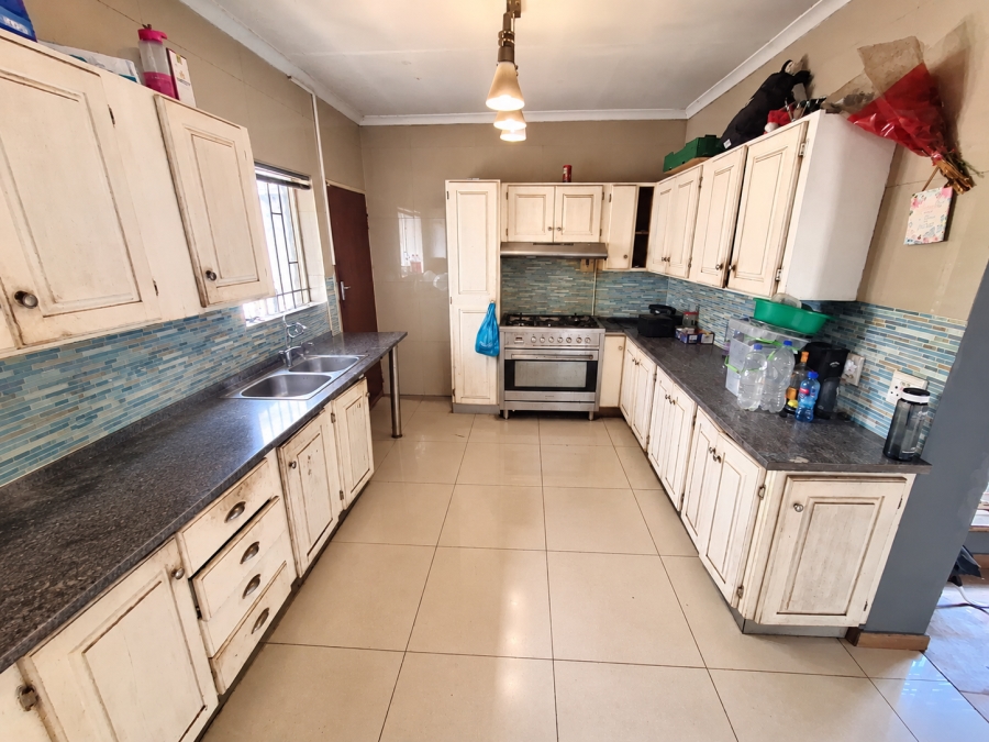 4 Bedroom Property for Sale in Vanderbijlpark SE 7 Gauteng